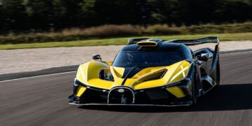 رکوردشکنی بوگاتی بولید با ثبت سرعت ۳۰۰ کیلومتر بر ساعت در پیست نورنبرگ