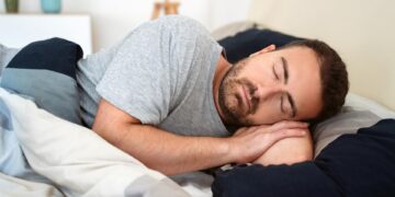 خواب طولانی ممکن است عملکرد مغز را در افراد افسرده کاهش دهد