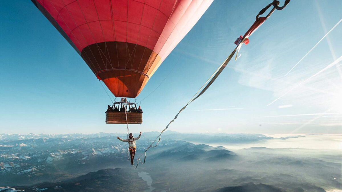 شکست رکورد جهانی بندبازی در ارتفاع توسط بندباز فرانسوی