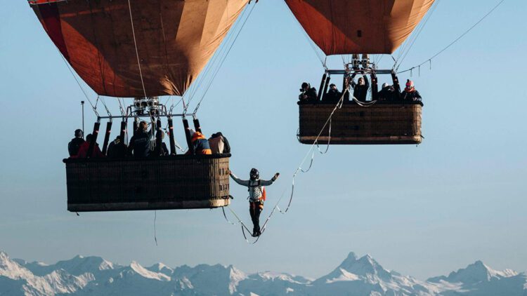 رکورد جهانی بندبازی در ارتفاع شکسته شد