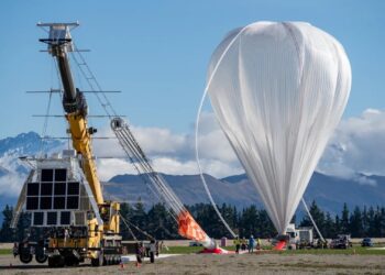 بالون غول‌پیکر ناسا دور دنیا را در ۱۶ روز پیمود