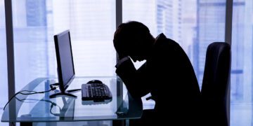 کوچک شدن مغز از عوارض نشستن طولانی