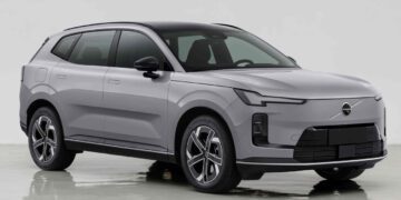 اکنون تصاویر رسمی ولوو XC70 اطلاعات فنی کامل این خودرو در وب‌سایت وزارت صنعت و فناوری اطلاعات چین (MIIT) منتشر شده است.