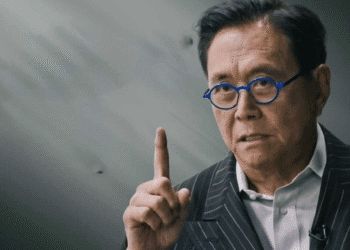 رابرت کیوساکی: داشتن حتی ۰.۰۱ بیت‌کوین می‌تواند تا سال ۲۰۲۷ شما را ثروتمند کند