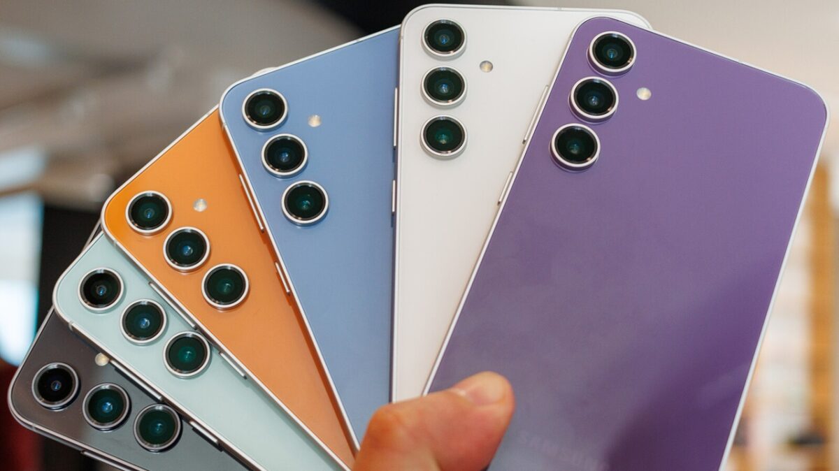 Samsung Galaxy S24 FE؛ گرانترین گوشی با رم 8 گیگ موجود در بازار