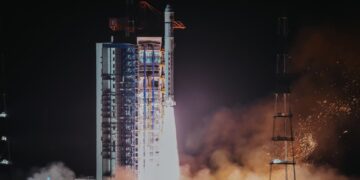 چین ساخت نخستین ابررایانه فضایی جهان را آغاز کرد