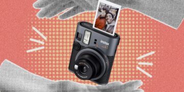 FUJIFILM از دوربین آنالوگ Instax Mini 41 با فیلم فوری ۲.۵ اینچی و قیمت پایه ۱۰,۴۹۹ روپیه رونمایی کرد