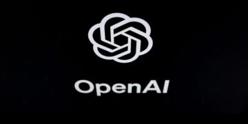 مدیر بازاریابی OpenAI به سرطان مبتلا شد؛ در مسیر درمان ChatGPT کمک کرد