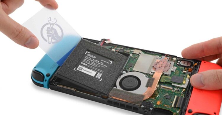 کاهش نمره تعمیرپذیری Nintendo Switch توسط iFixit: از ۸ به ۴