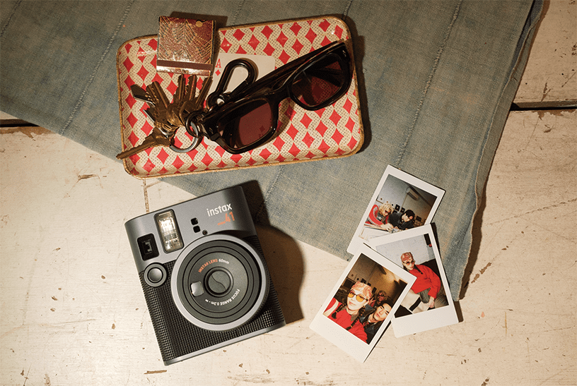 FUJIFILM از دوربین آنالوگ Instax Mini 41