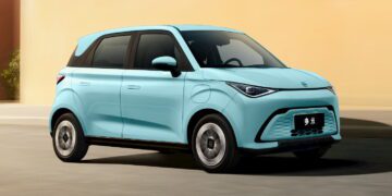 خودروی الکتریکی ۱۰ هزار دلاری چری رونمایی شد