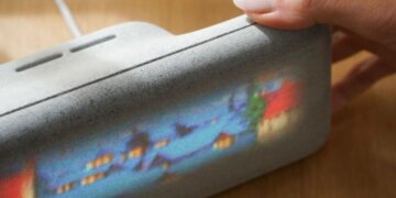 دستگاه متن‌باز Dream Recorder رؤیاهای بازگو شده را به فیلم‌های خیال‌انگیز هوش مصنوعی تبدیل می‌کند. این ابزار مستقل و آفلاین، پلی میان ذهن ناخودآگاه و فناوری نوین می‌سازد.