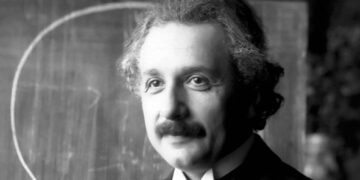 نامه ضد بمب اتم آلبرت اینشتین به حراج گذاشته شد