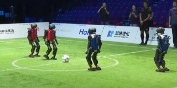 پکن میزبان فینال جهانی فوتبال رباتیک RoBoLeague  