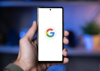 قابلیت «جستوجوی زنده» گوگل به صورت آزمایشی در اختیار برخی کاربران iOS و اندروید قرار گرفت