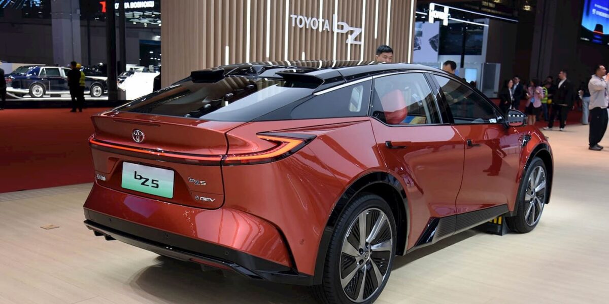 تویوتا خودروی برقی bZ5 را به عنوان رقیب جدی تسلا و BYD معرفی کرد