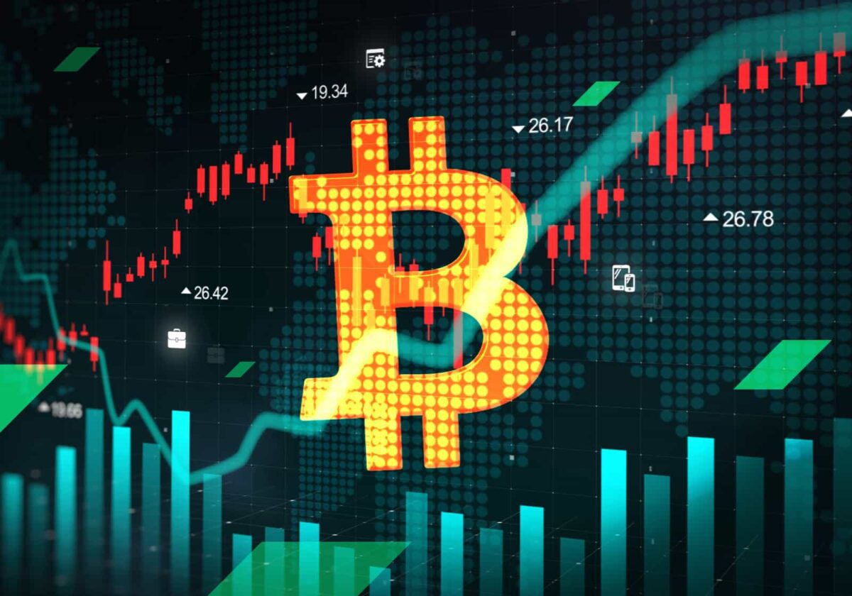 بیت کوین با وجود اصلاح قیمتی، در آستانه حرکت بعدی خود است
