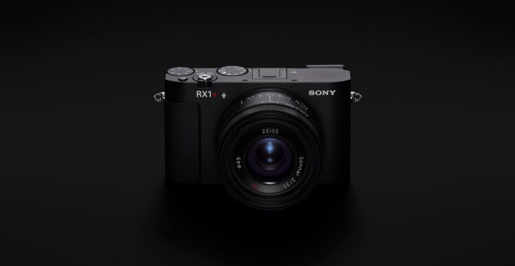 اصرار سونی بر ابعاد کوچک، قابلیت مهمی را از RX1R III حذف کرد