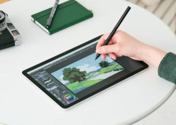 شرکت Wacom نخستین تبلت طراحی اندرویدی خود با نام MovinkPad 11 رونمایی کرد
