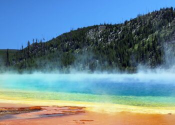 زمین‌لرزه‌های Yellowstone