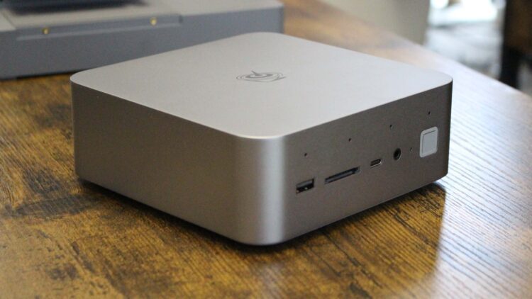 بیلینک نخستین مینیپیسی مجهز به پردازنده Arrow Lake اینتل را معرفی کرد