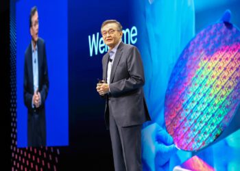 اولین رویداد بزرگ اینتل در آریزونا؛ نمایش قدرت برای رقابت با TSMC