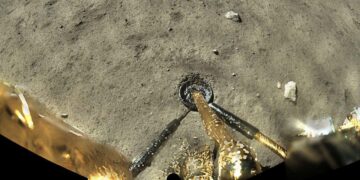 فناوری جدید چین برای تولید سوخت و اکسیژن از خاک ماه