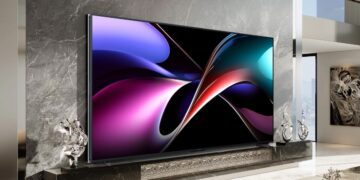 تلویزیون ۱۱۶ اینچی RGB MiniLED هایسنس