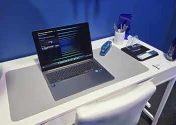 سامسونگ تولید لپ‌تاپ را در هند آغاز کرد؛ افزایش سهم بازار با تولید محلی