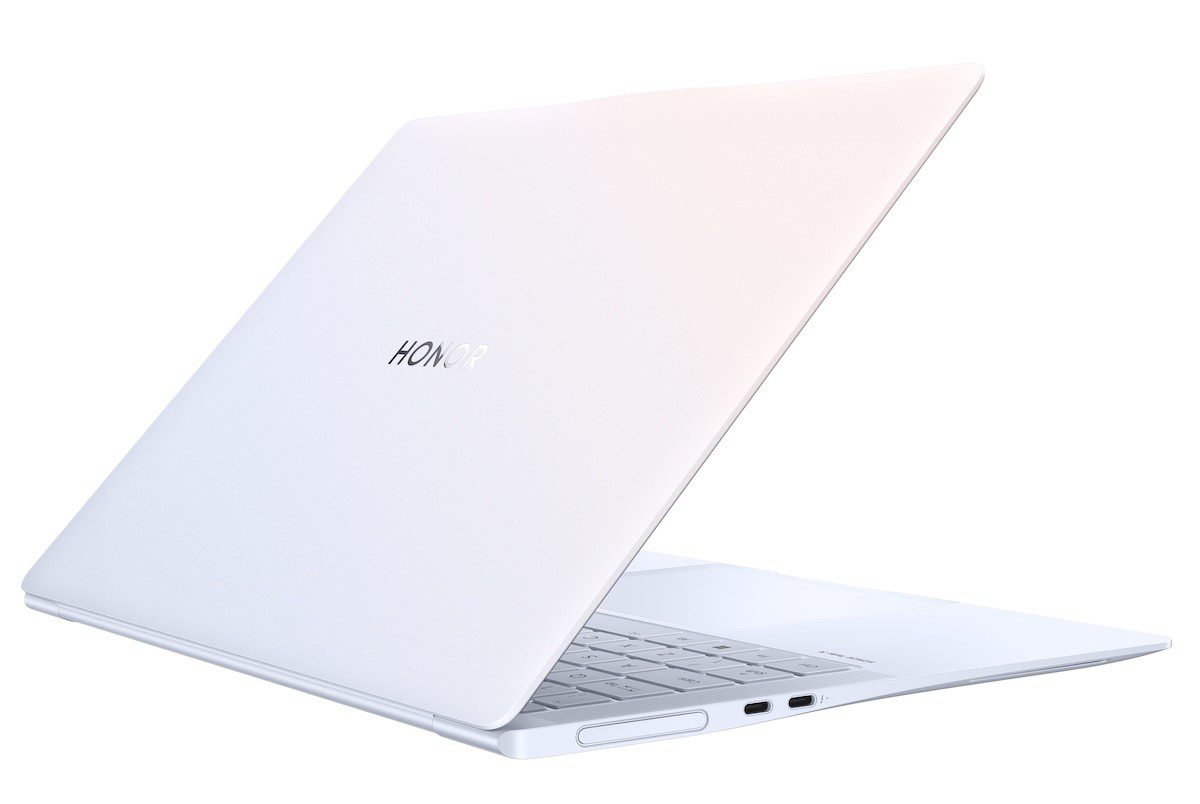 MagicPad 3 و MagicBook Art 14 2025 آنر