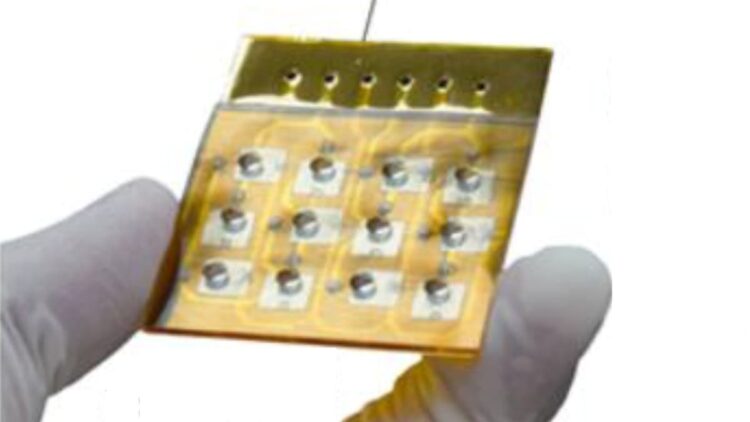 ساخت ربات کاغذی منعطف با قابلیت خزیدن و جراحی در فضاهای تنگ