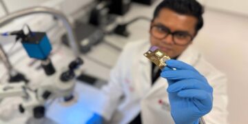 کنترل از راه دور و نظارت بر وضعیت زخم بدون برداشتن پانسمان با دستگاهی نوآورانه