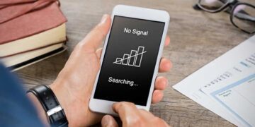 چرا موبایل ها این روزها به سختی آنتن می‌دهند؟