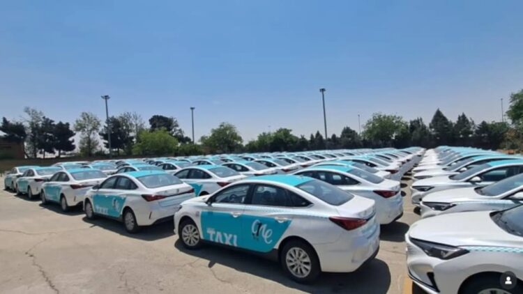 با قیمت تپسی و اسنپ سوار تاکسی اینترنتی تویوتا شوید!