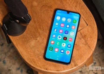 رقابت گوشی‌های اپل و سامسونگ