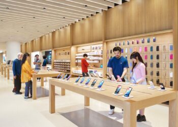 محدویدت استفاده از موبایل در شهری ژاپنی