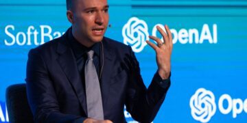 آینده هوش مصنوعی و نیاز به ۱۰ میلیارد کارت گرافیک