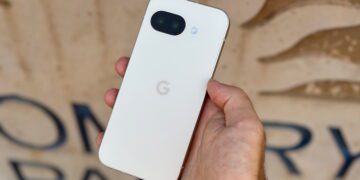 گوگل در تصمیمی غیرمنتظره، پیکسل 10a را با تراشه قدیمی تنسور G4 عرضه می‌کند