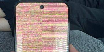 مشکلات نمایشگر در پیکسل ۱۰ پرو؛ شکایات کاربران تنها چند روز پس از عرضه