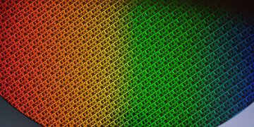 همکاری احتمالی اینتل و اپل؛ فرصتی بزرگ برای بخش Foundry