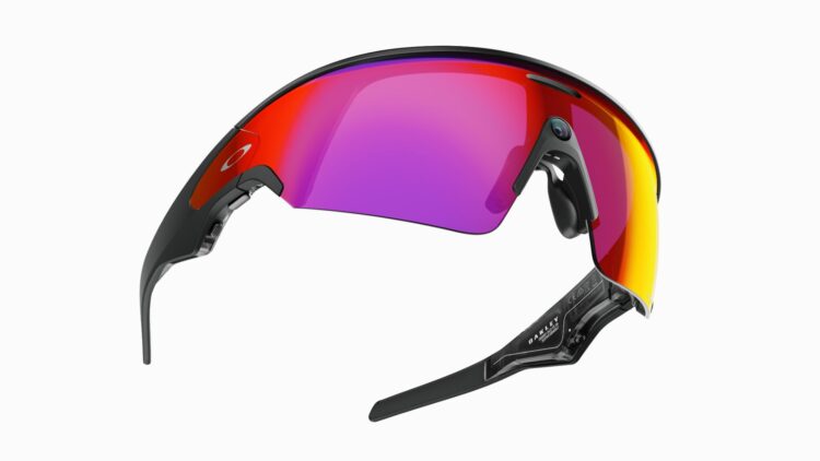 معرفی عینک هوشمند Oakley Meta Vanguard، ویژه ورزشکاران و ماجراجویان