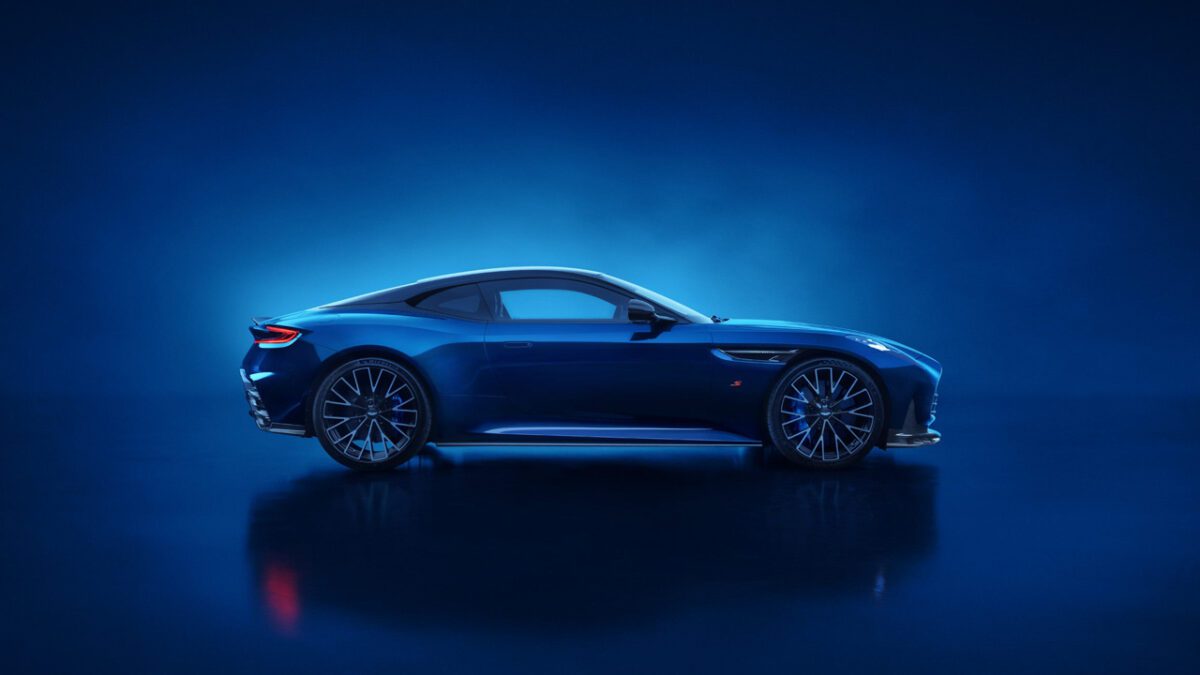 رونمایی آستون مارتین از خودروی DB12 S مدل ۲۰۲۶ 