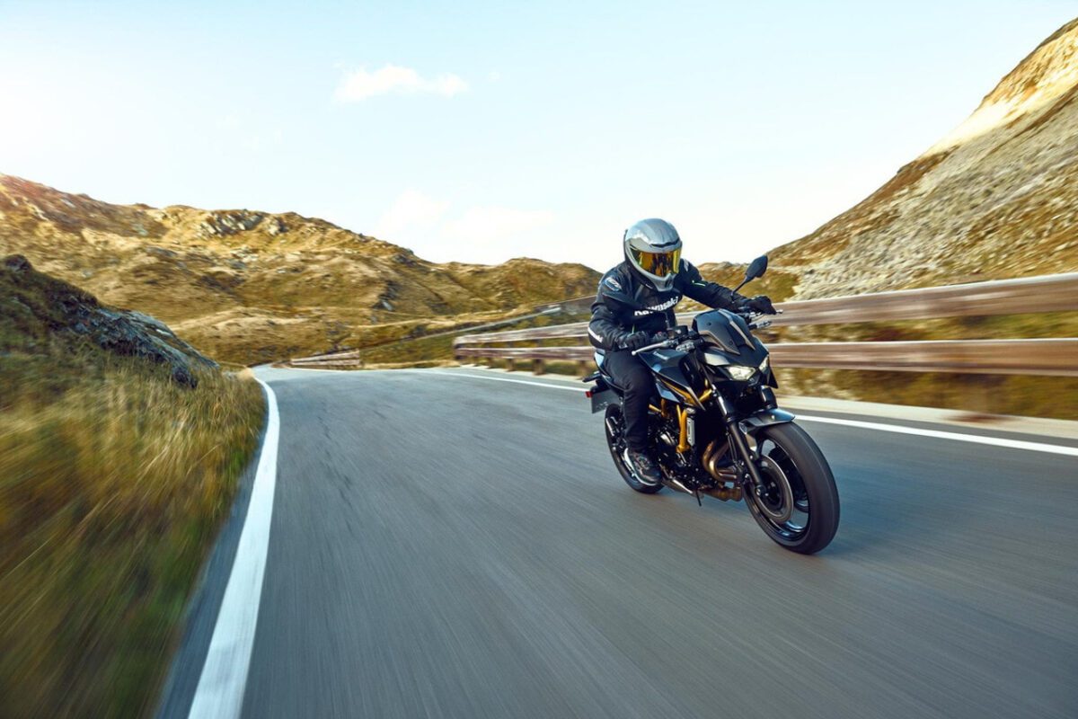 موتورسیکلت Z650 S کاوازاکی با چهرهای تهاجمیتر رونمایی شد