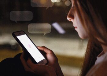 طرح GUARD Act و ممنوعیت استفاده از چت‌بات‌ها