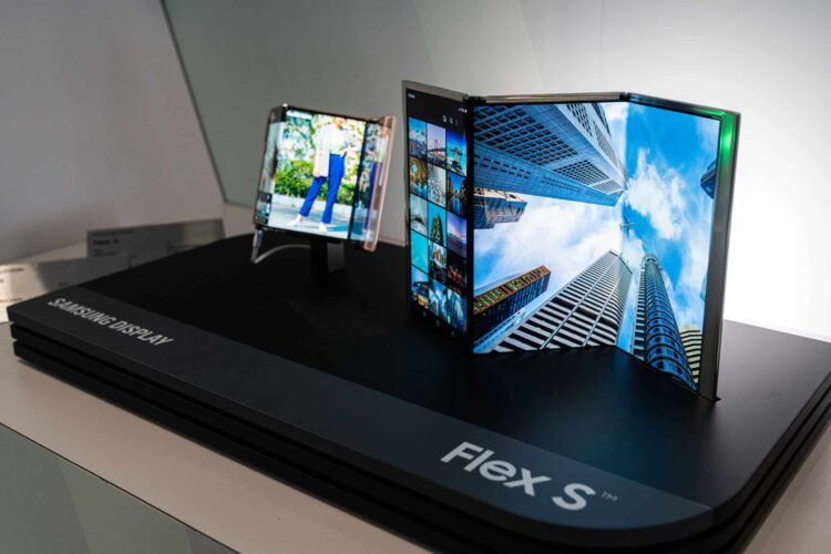Galaxy Z Trifold