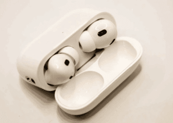 فریمور بتای عمومی AirPods همزمان با iOS 26.1 عرضه می شود