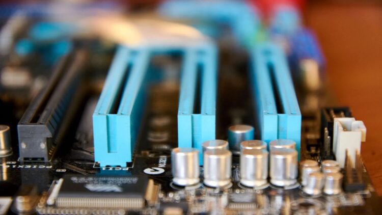 خرید کارت های PCIe