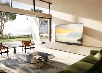 پاناسونیک تلویزیون ۷۷ اینچی OLED با نرخ نوسازی ۱۴۴ هرتز عرضه کرد