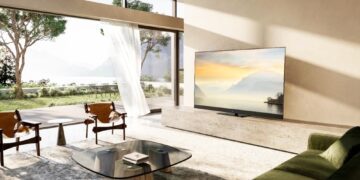 پاناسونیک تلویزیون ۷۷ اینچی OLED با نرخ نوسازی ۱۴۴ هرتز عرضه کرد