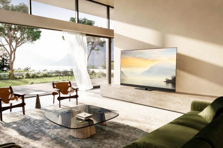 پاناسونیک تلویزیون ۷۷ اینچی OLED با نرخ نوسازی ۱۴۴ هرتز عرضه کرد